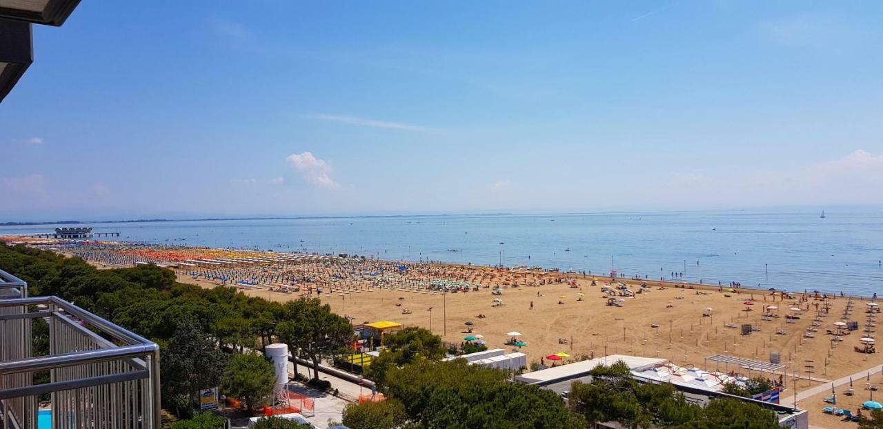 International Villa Lignano Sabbiadoro Bagian luar foto